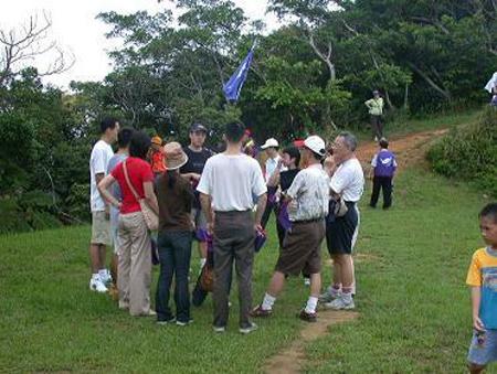 2003 (26).jpg - Sep 27, 2003  基隆區校友會登山健行活動 [NTOU Alumni Activity]-8